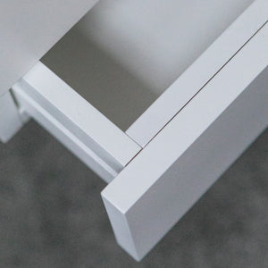 Floating bedside in white with double drawer